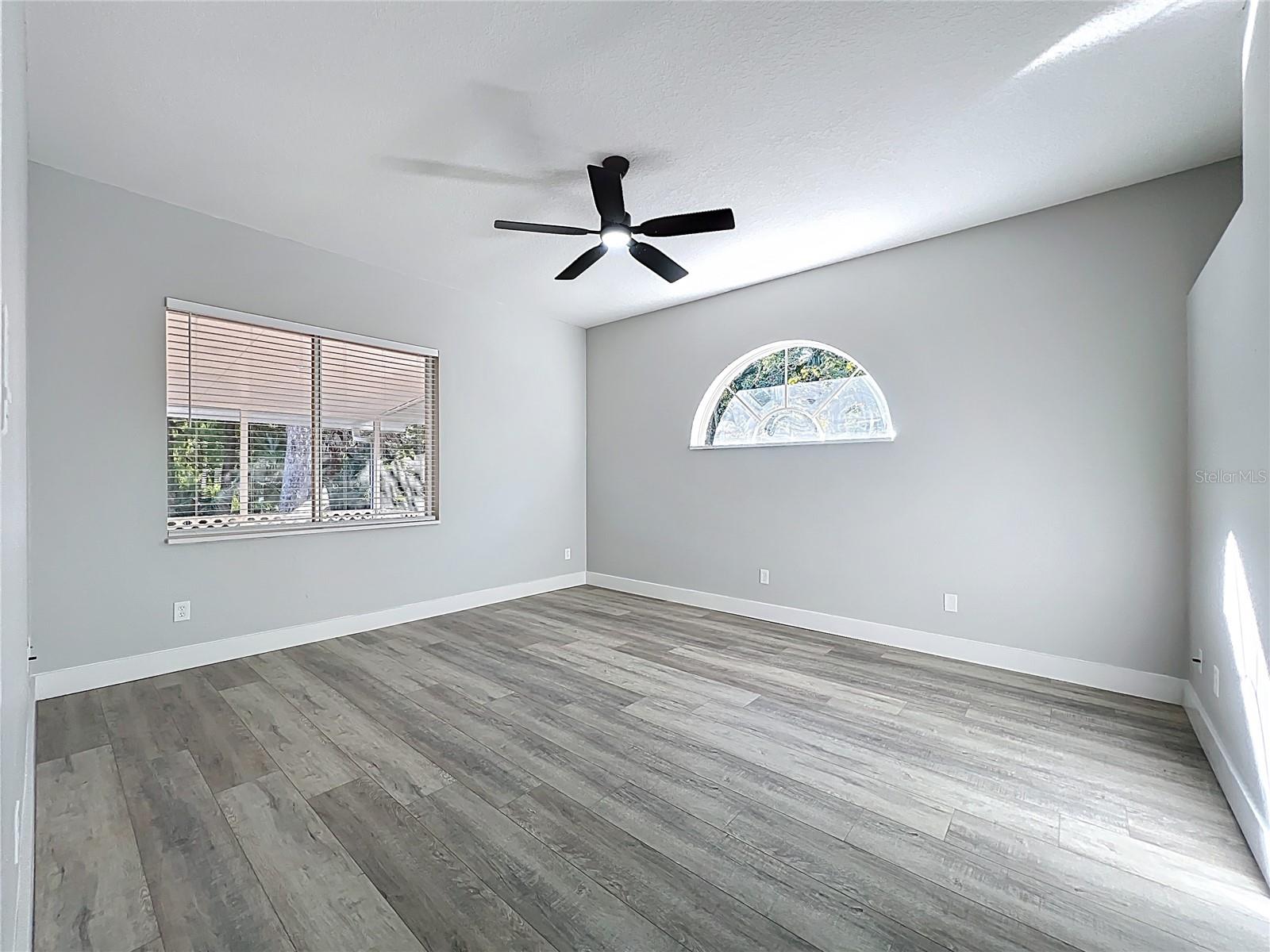 ALAFAYA WOODS PH 10 - Residential