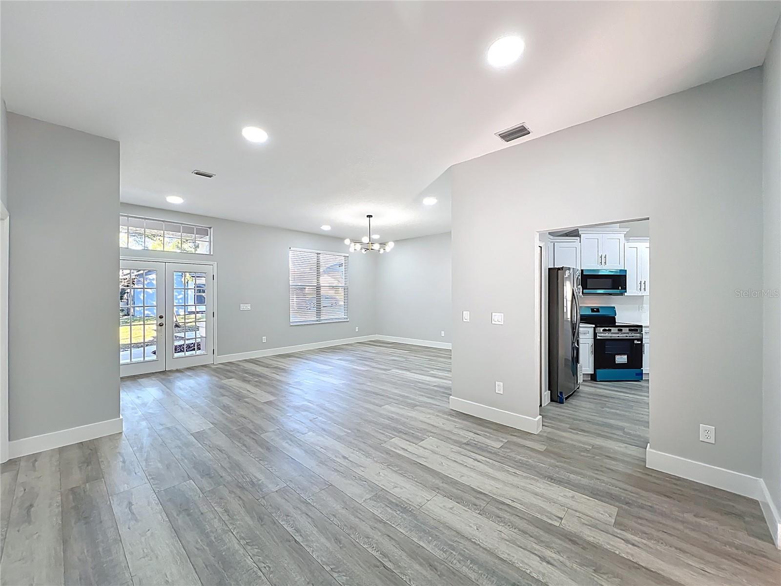 ALAFAYA WOODS PH 10 - Residential