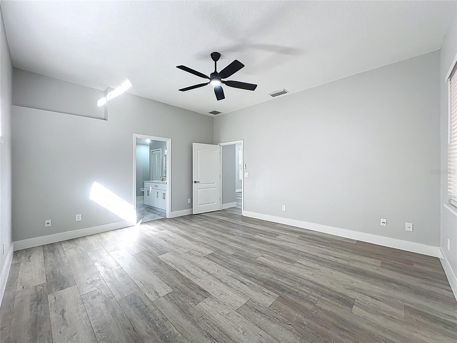 ALAFAYA WOODS PH 10 - Residential