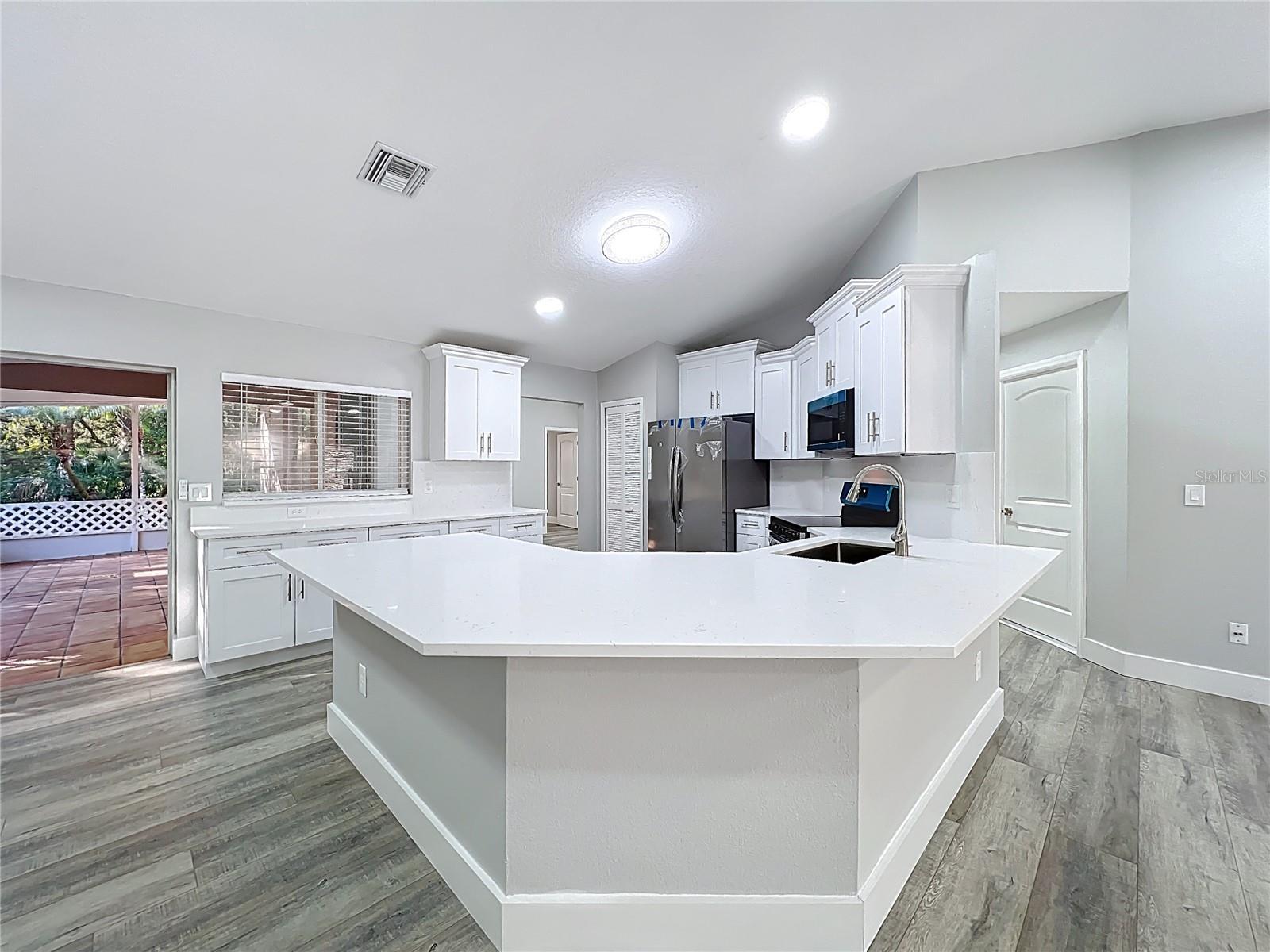 ALAFAYA WOODS PH 10 - Residential