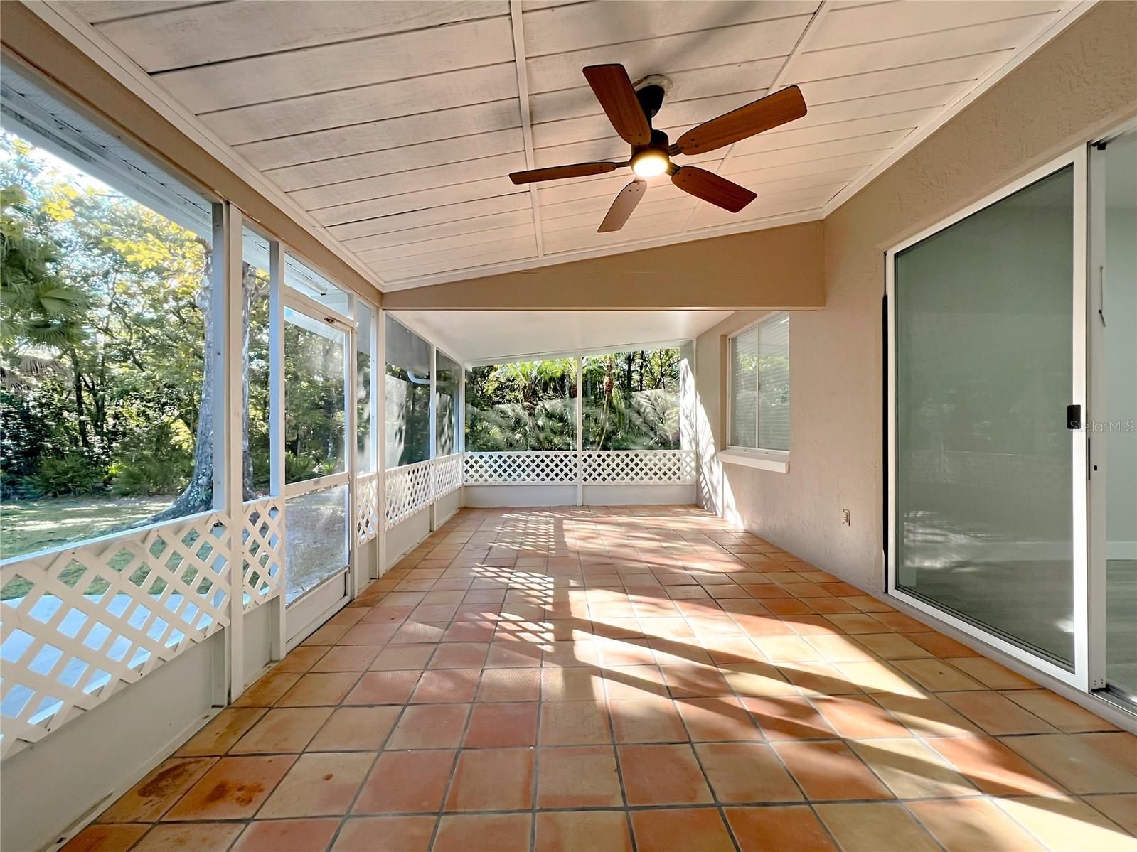 ALAFAYA WOODS PH 10 - Residential