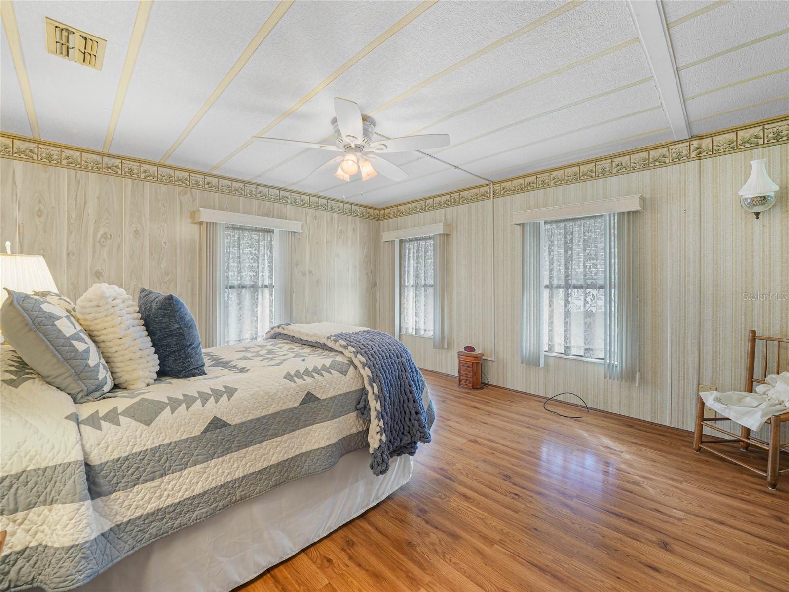 FOXWOOD LAKE ESTATES PH 01 - Residential