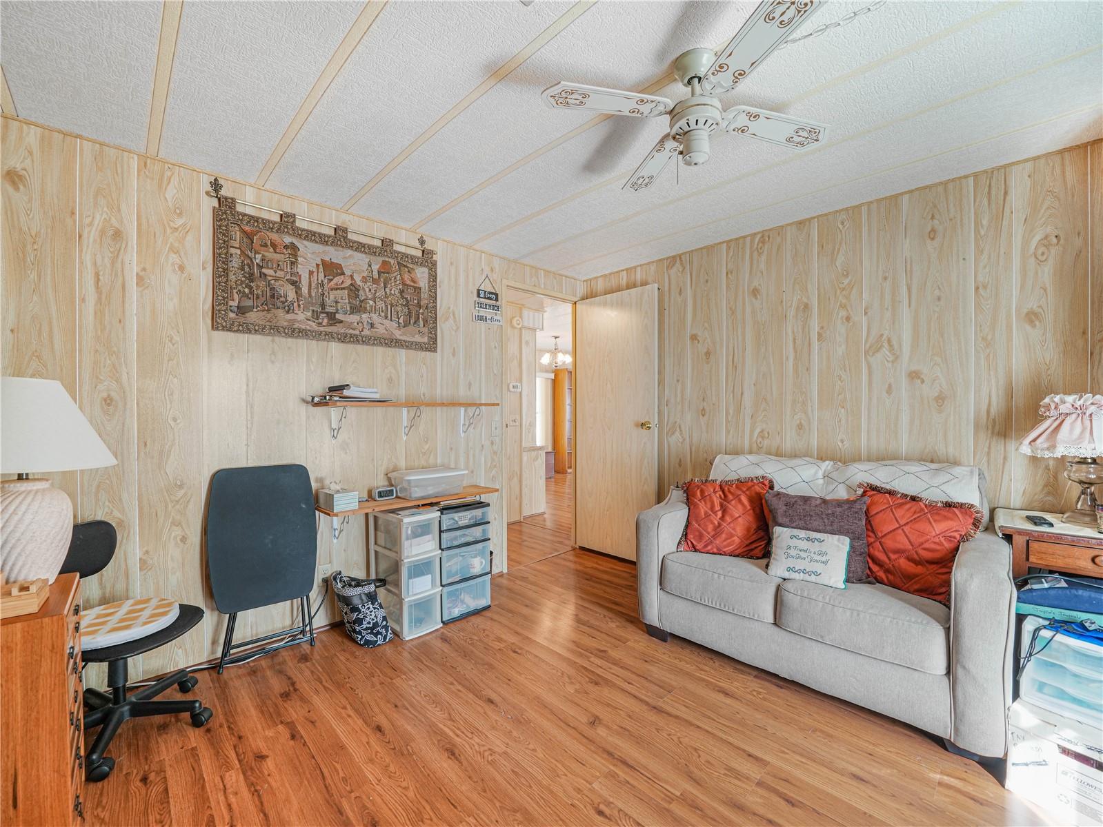 FOXWOOD LAKE ESTATES PH 01 - Residential