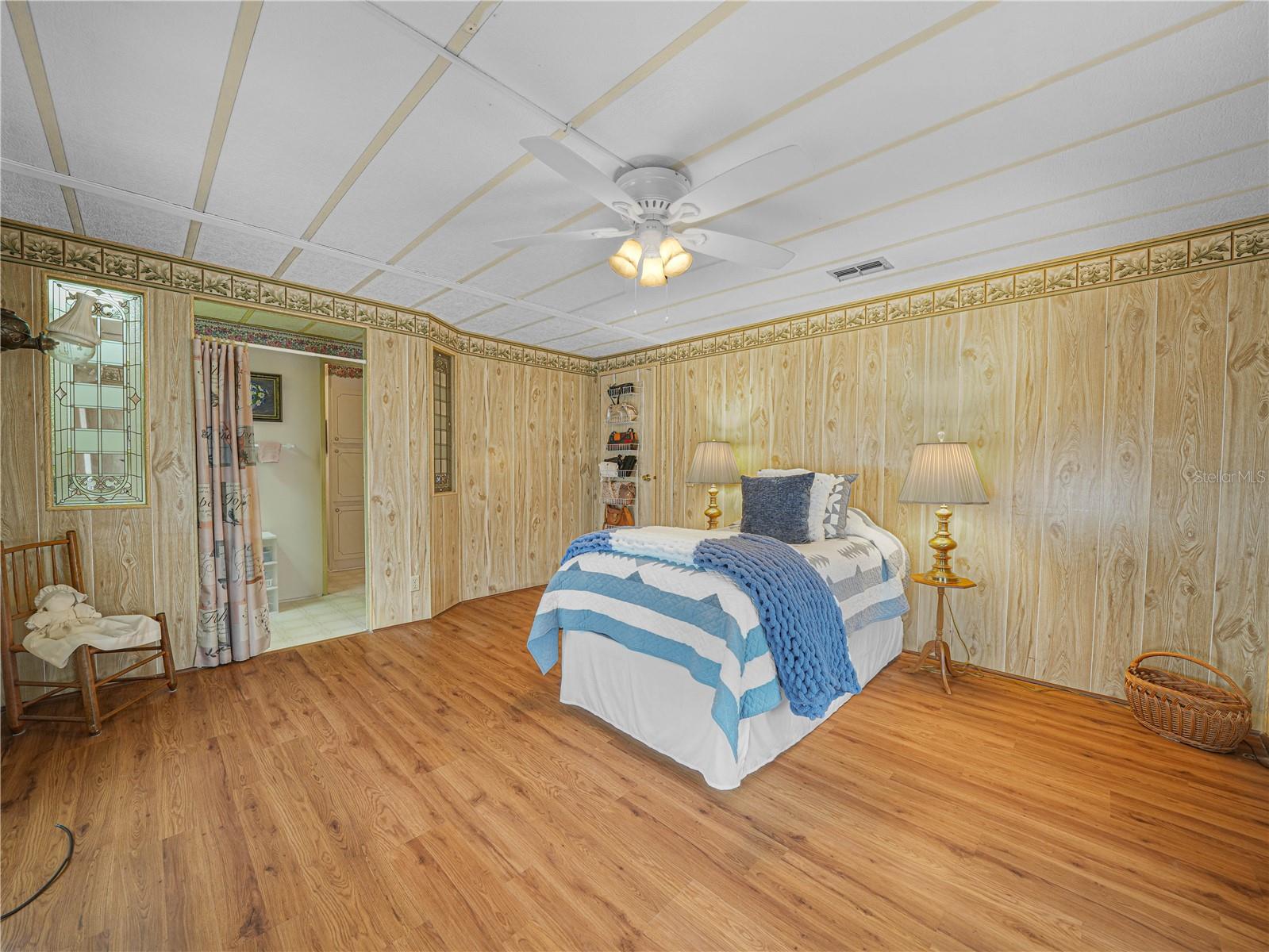 FOXWOOD LAKE ESTATES PH 01 - Residential