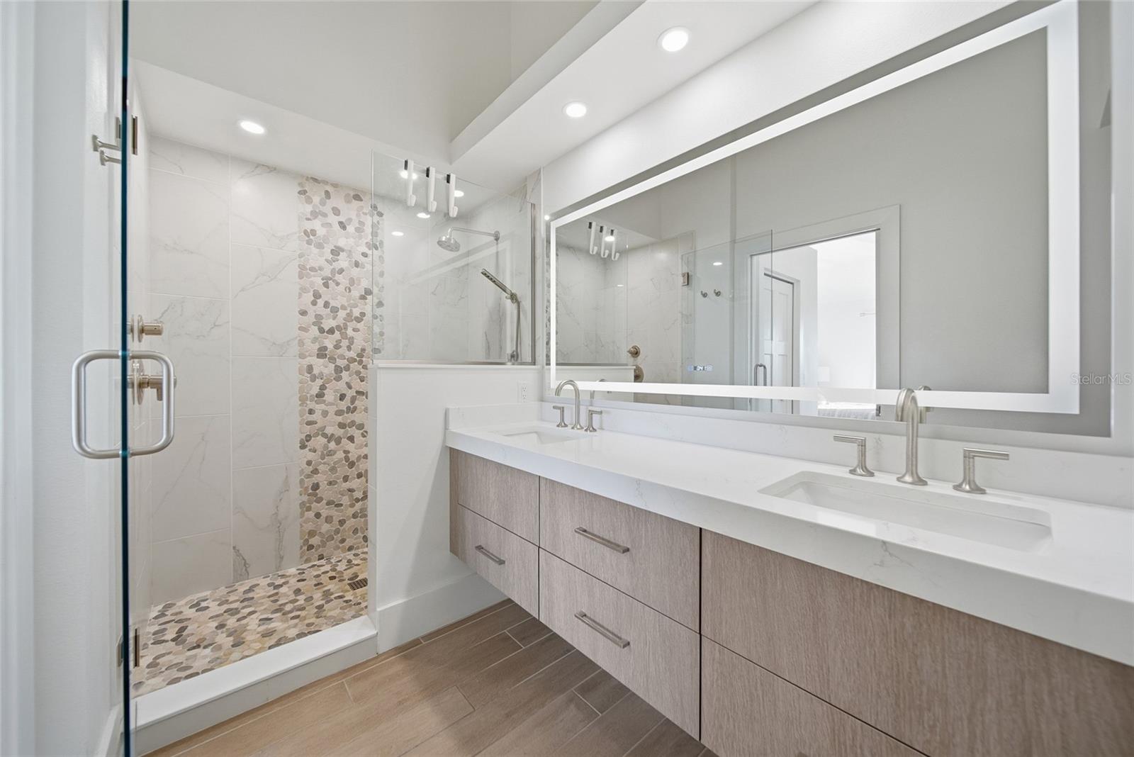 VERANDA 4 AT HERITAGE OAKS - Residential