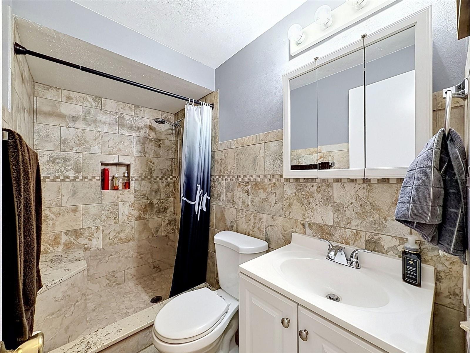 JASMINE LAKES - Residential