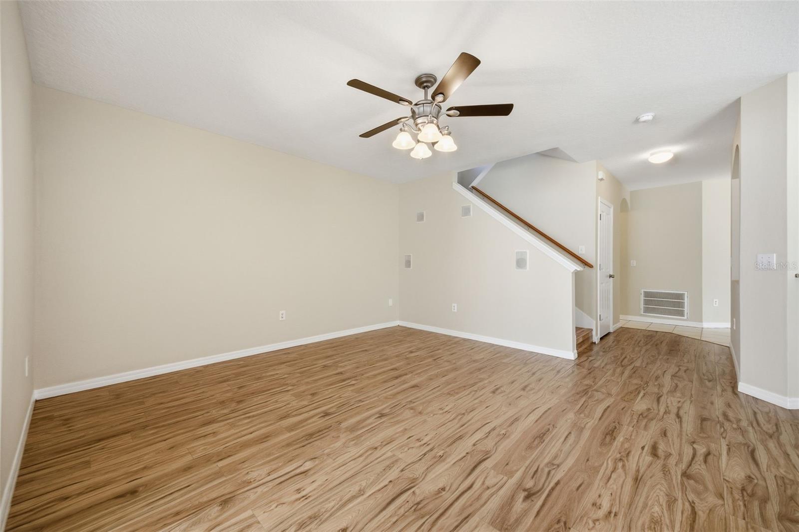 HUNTING CRK MULTI FAM 10 20 - Residential