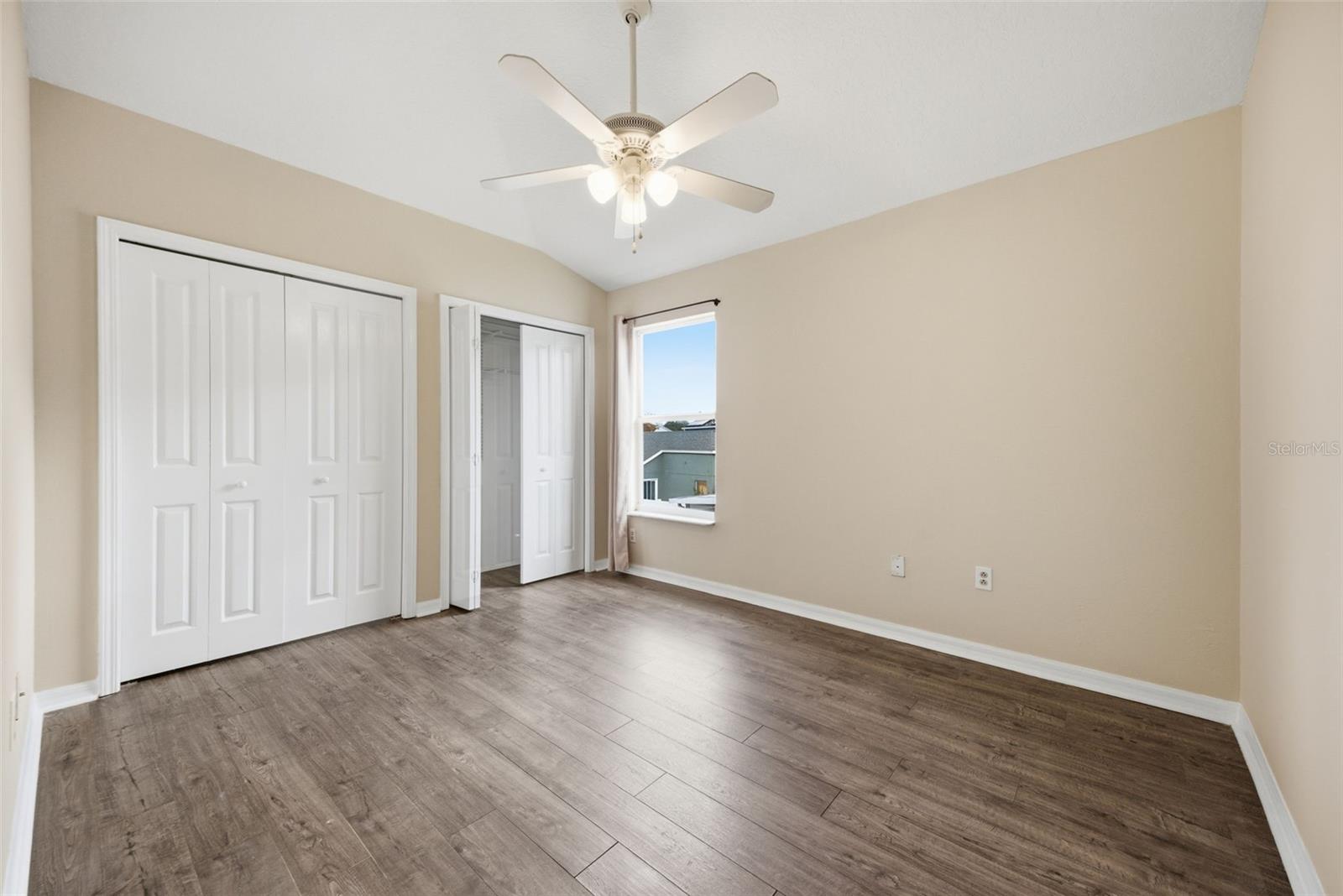 HUNTING CRK MULTI FAM 10 20 - Residential