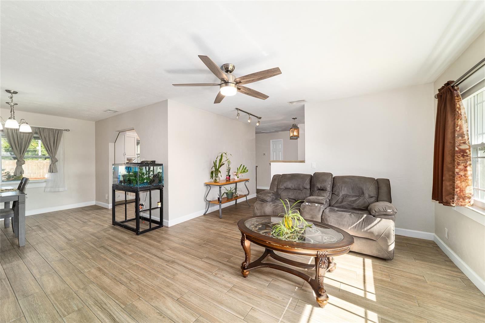 BELLEAIR - Residential