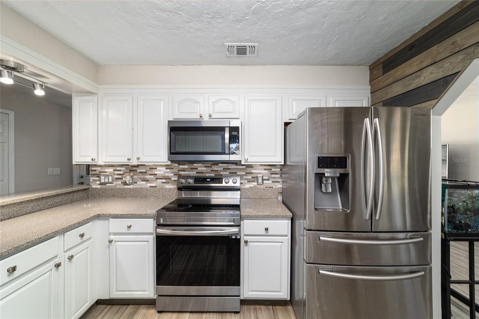BELLEAIR - Residential