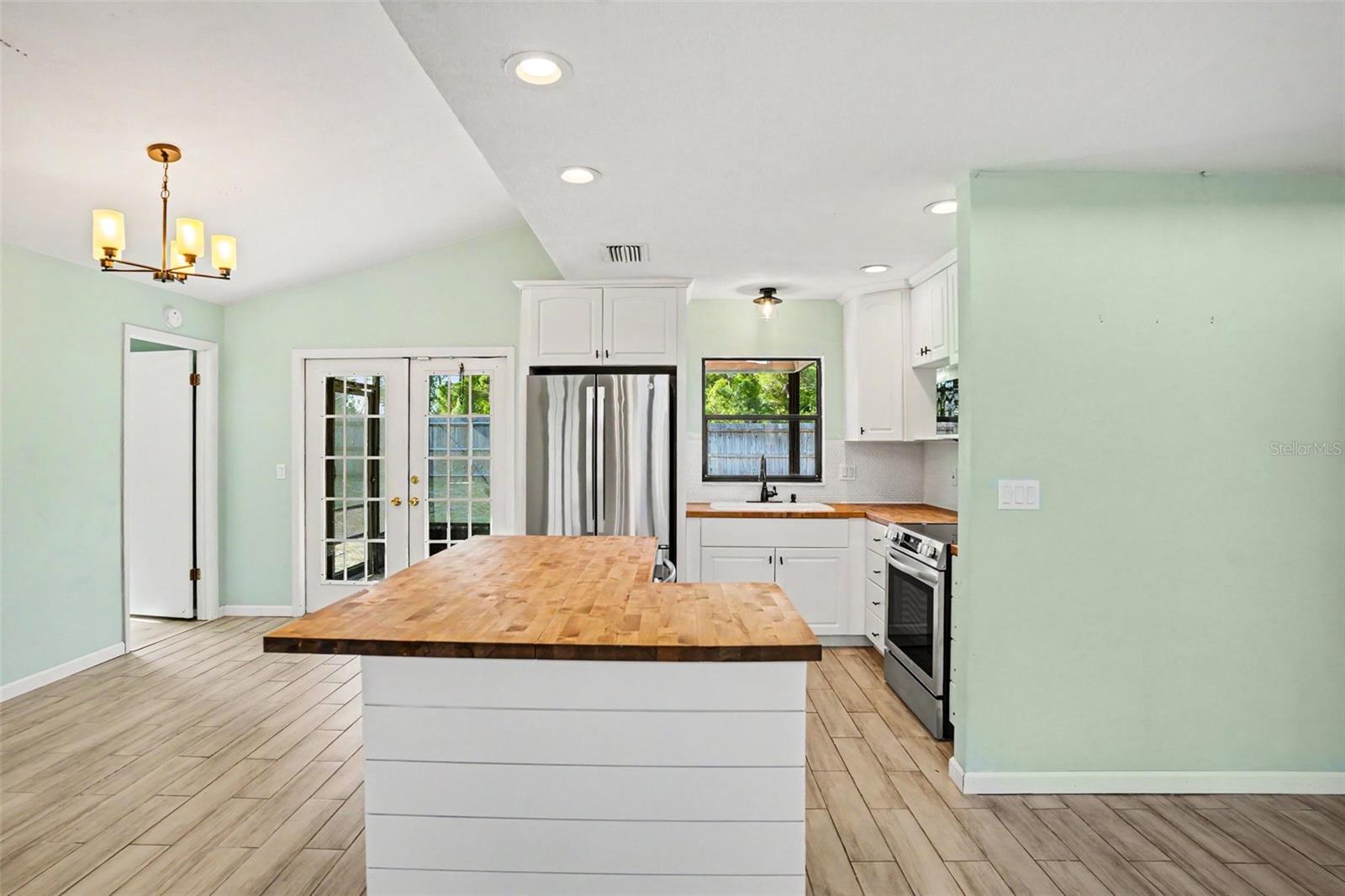 HOLIDAY LAKES WEST - Residential