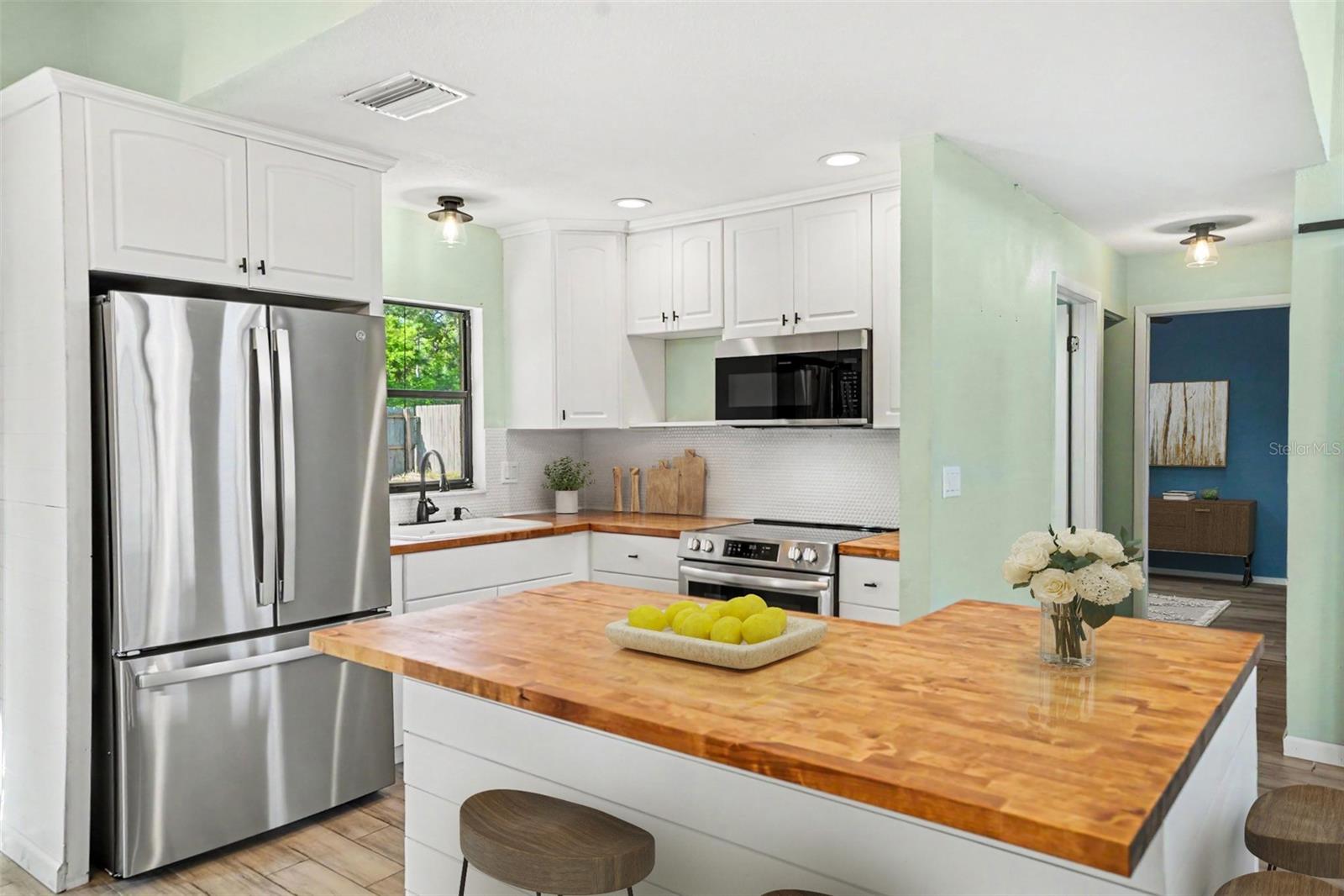 HOLIDAY LAKES WEST - Residential