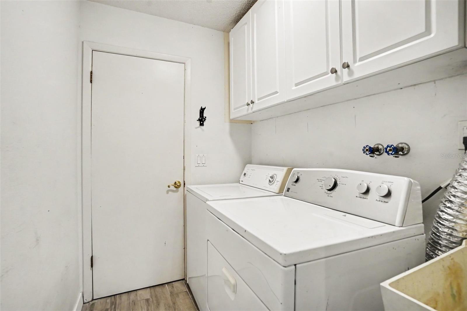 HOLIDAY LAKES WEST - Residential