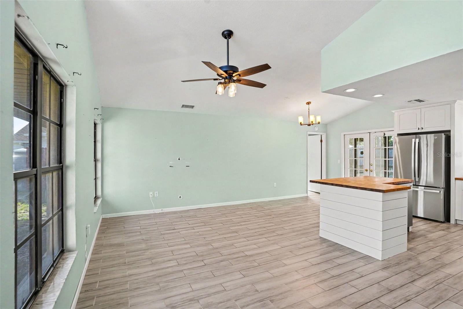 HOLIDAY LAKES WEST - Residential