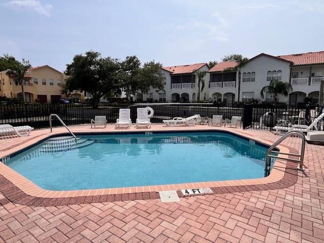 VILLAS OF TOSCANA TWNHMS - Residential Lease