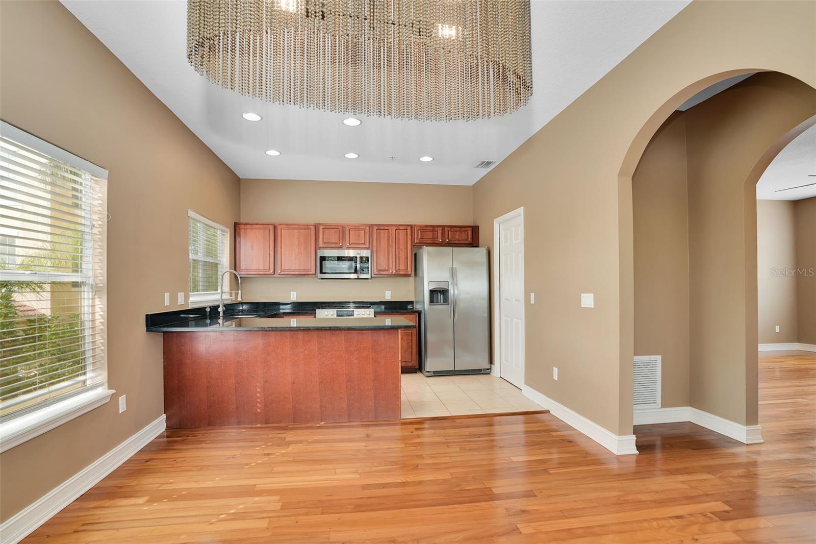VILLAS OF TOSCANA TWNHMS - Residential Lease