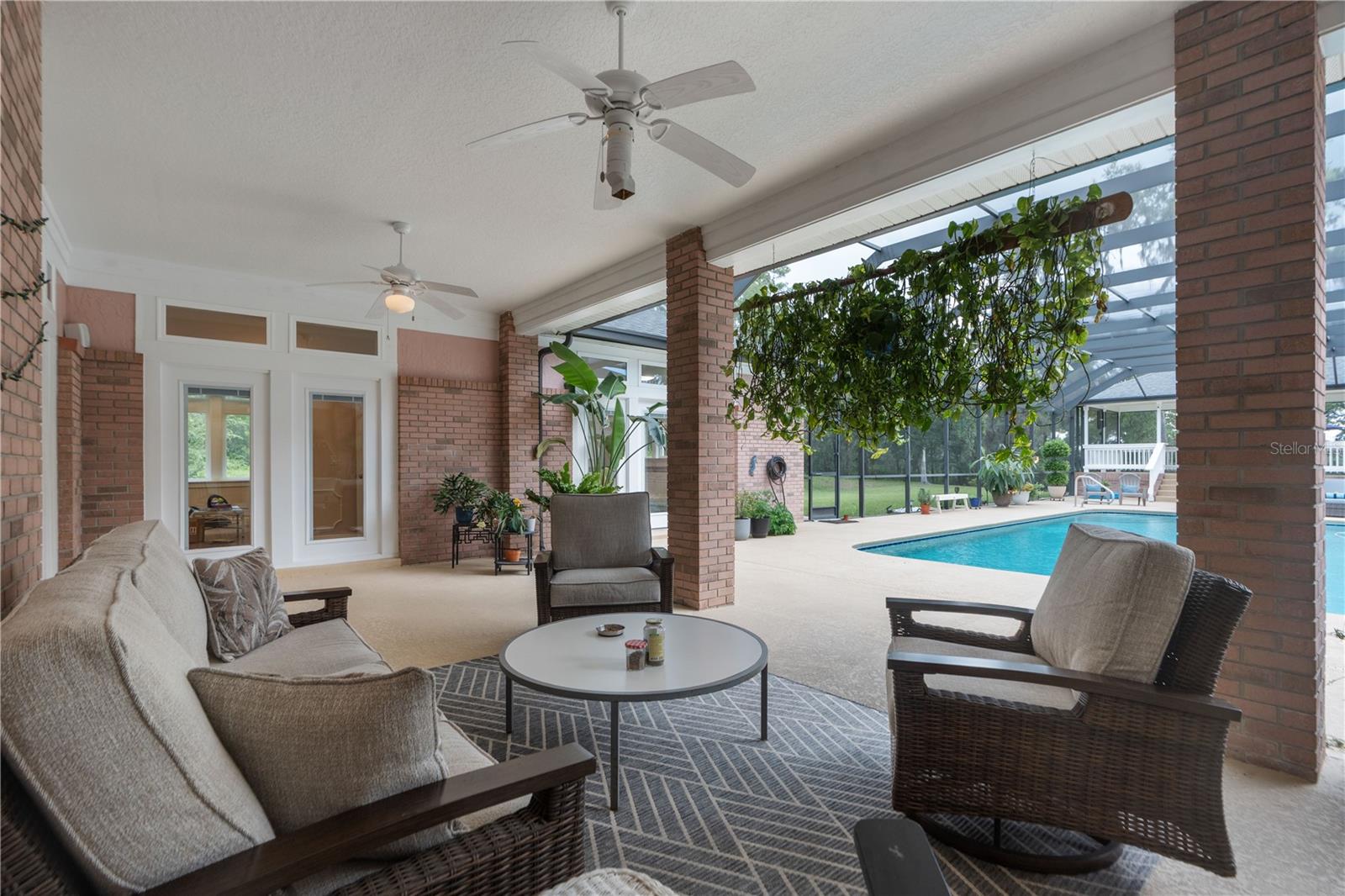 SPRING LAKE FOREST - Residential