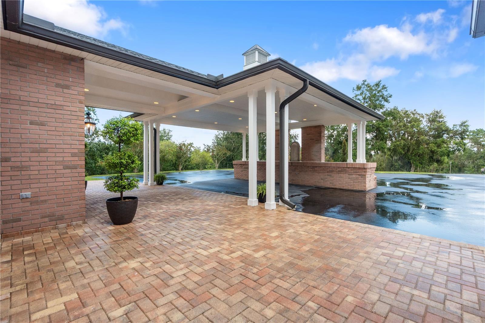 SPRING LAKE FOREST - Residential