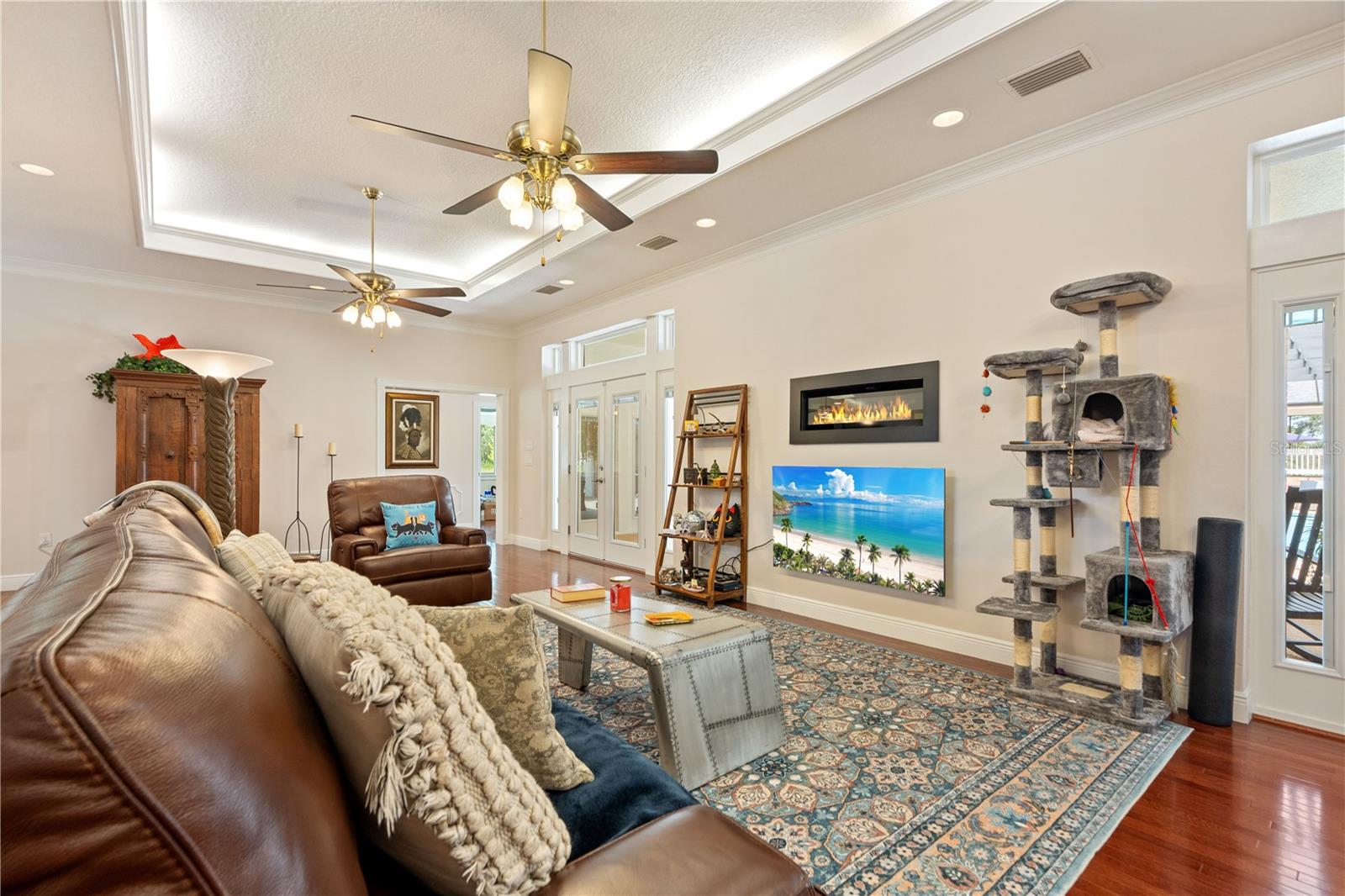 SPRING LAKE FOREST - Residential