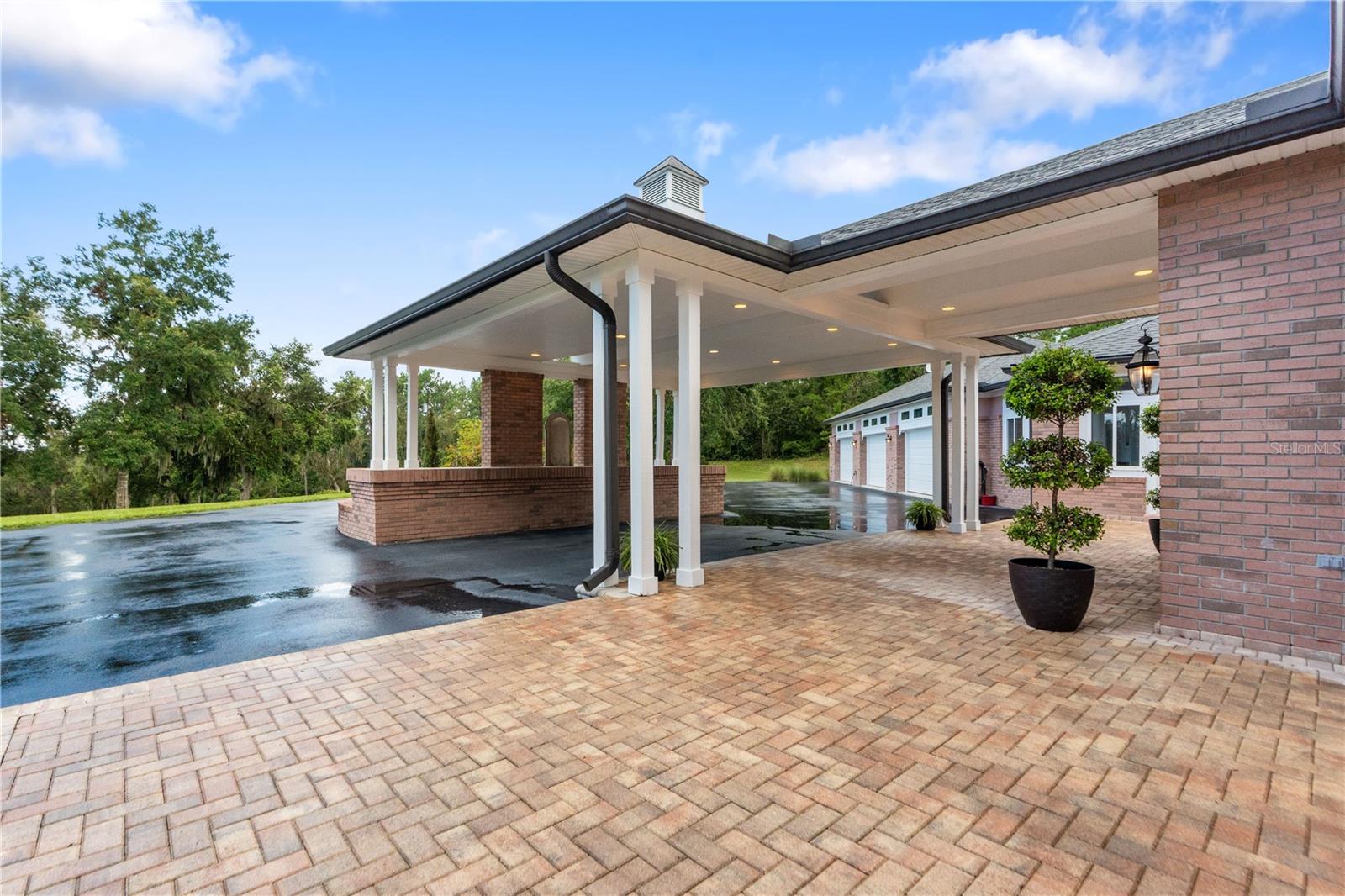 SPRING LAKE FOREST - Residential
