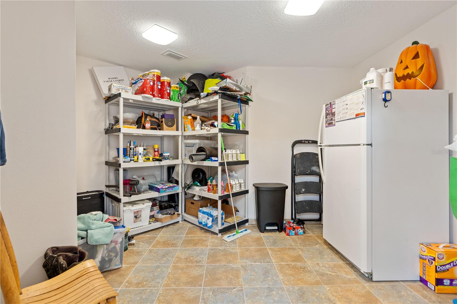 SPRING LAKE FOREST - Residential