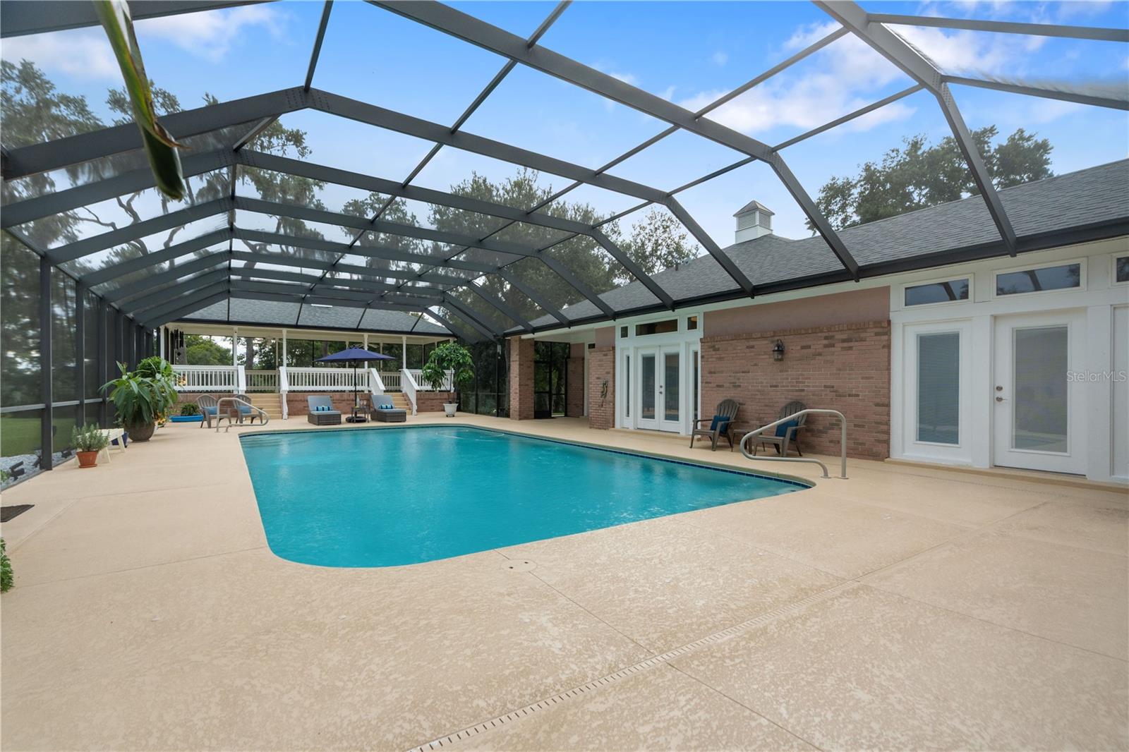 SPRING LAKE FOREST - Residential