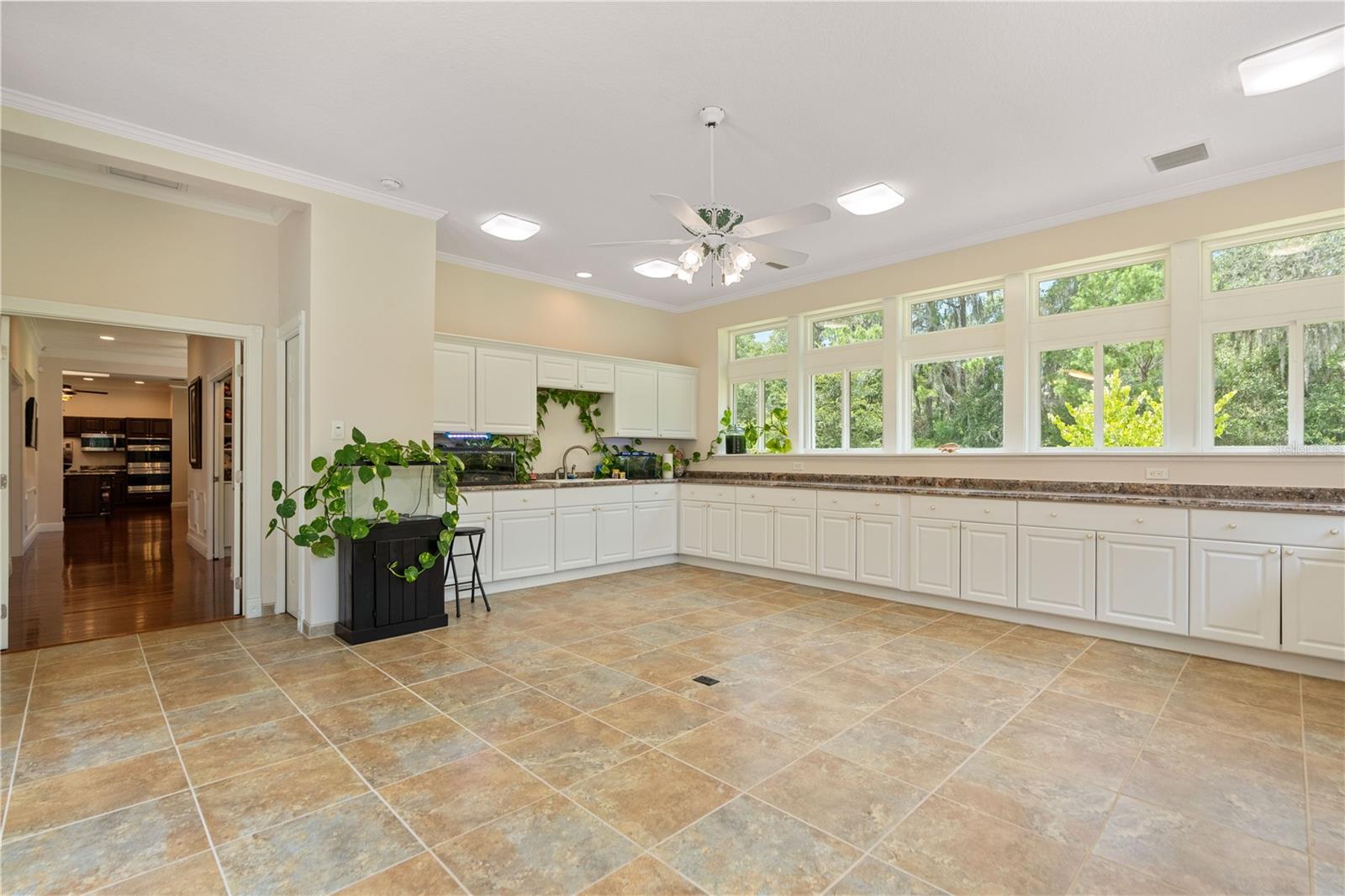 SPRING LAKE FOREST - Residential