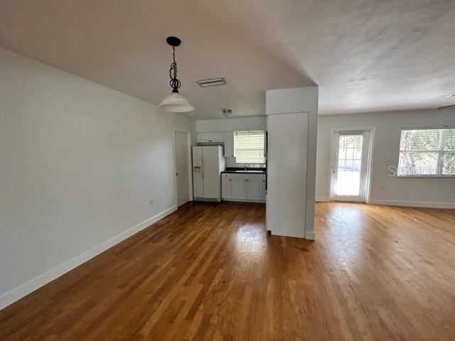 CASEY COVE - Residential Lease