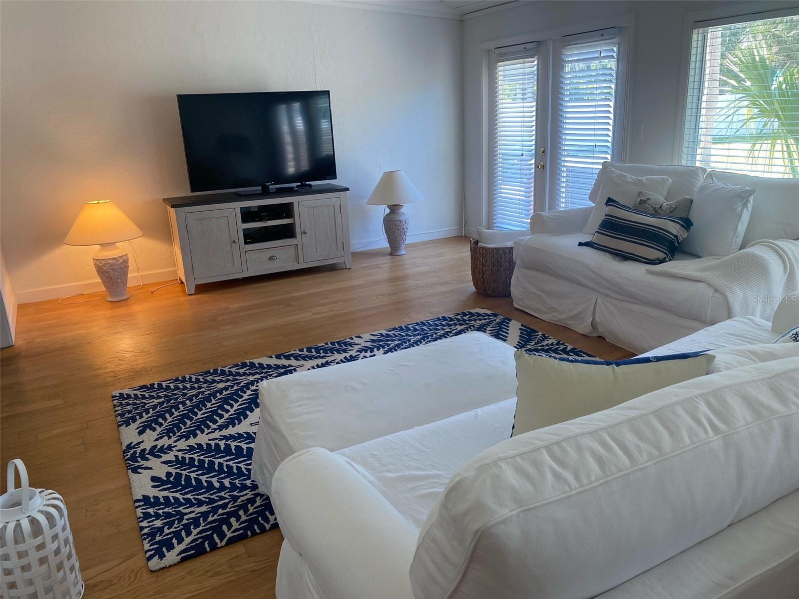 CASEY COVE - Residential Lease