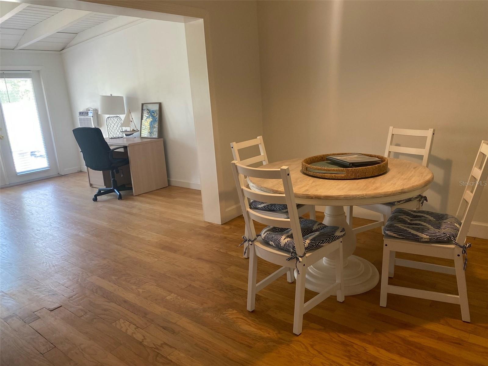 CASEY COVE - Residential Lease