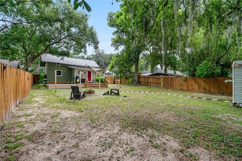 A home in DELAND