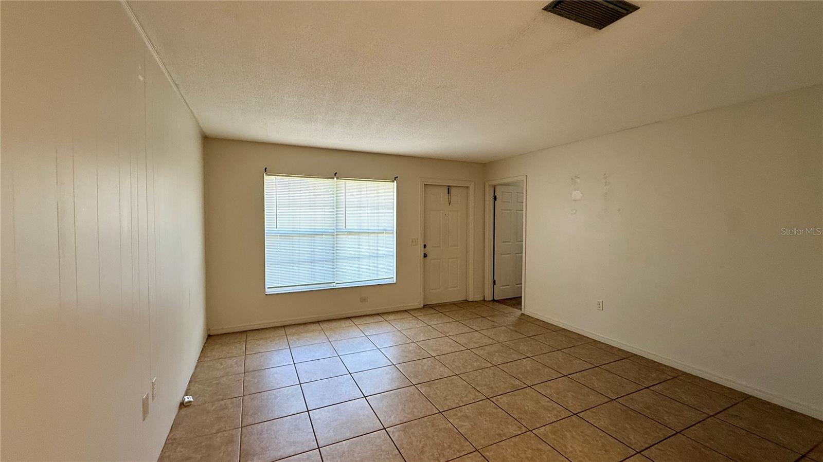 LSBG LOVES SUB - Residential Lease