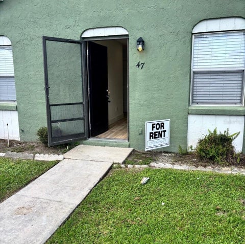 Photo of 47 W Las Palmas Way #47, Kissimmee, FL 34743 (MLS # S5160029)