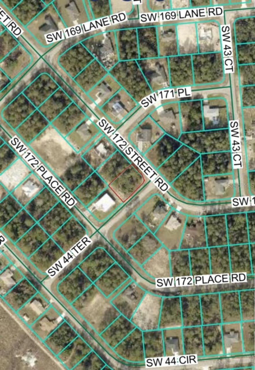 Beautiful high and dry lot ready for a new home with public water access (See Marion County Water Availability Maps). Don't miss your opportunity to own in popular Marion Oaks community with new homes being built daily. Lots 02 and 06 also listed separately.