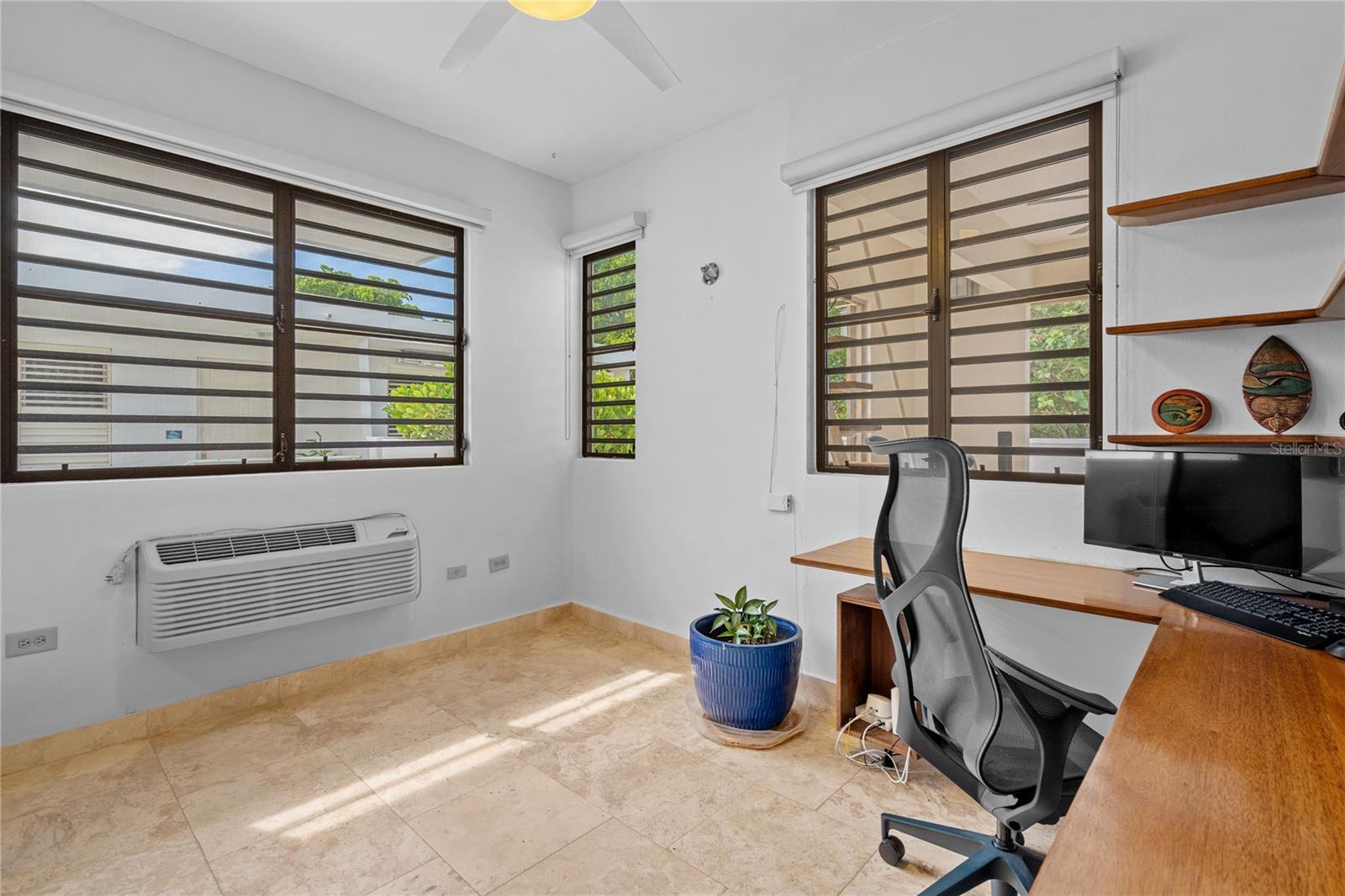 SANTA TERESITA - Residential