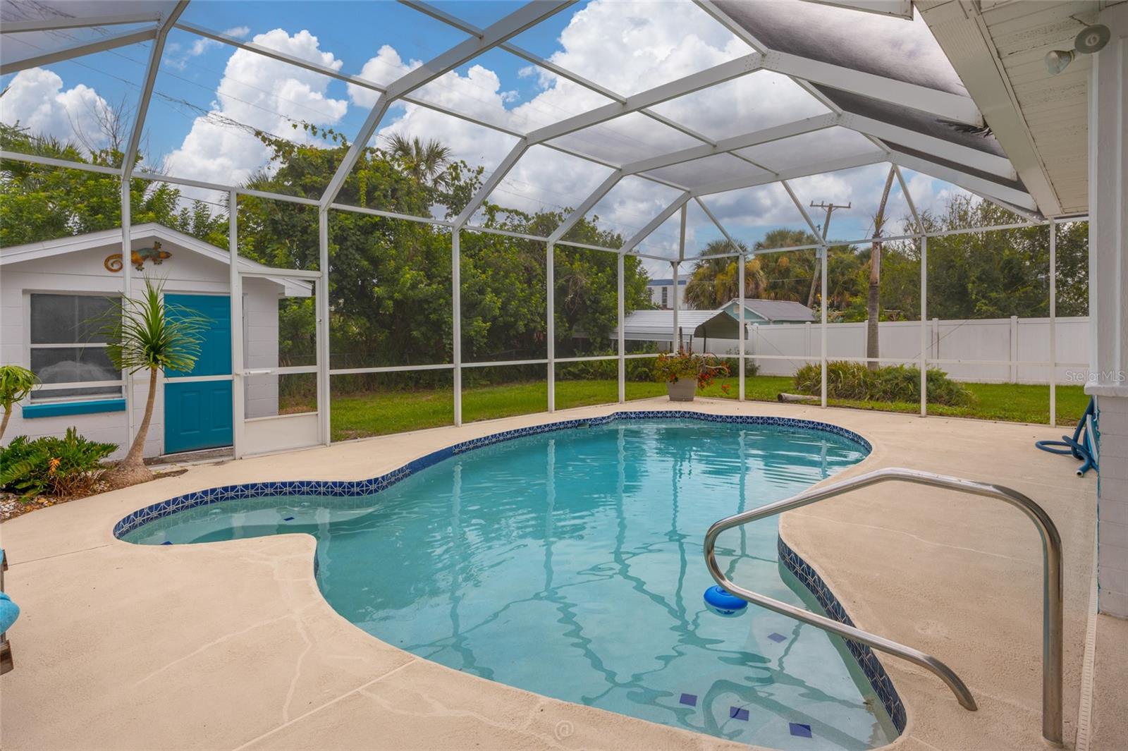 1256 BEL AIRE DRIVE