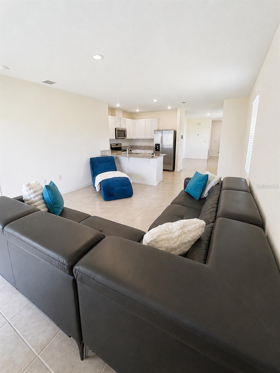 Search 4 3648 SUNGROVE CIRCLE