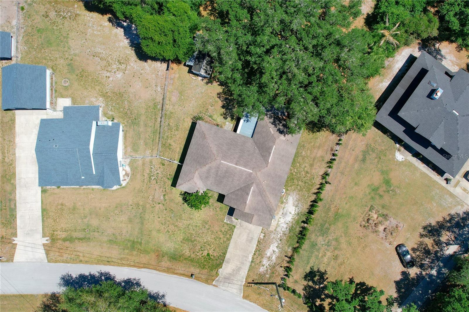 COUNTRY CLASS ESTATES - Residential