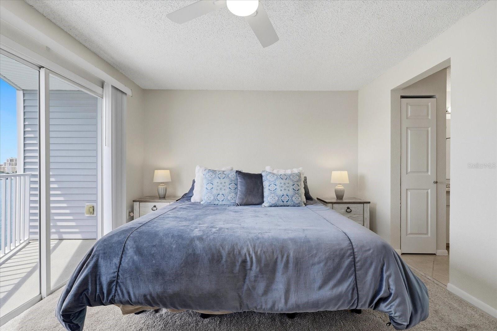 610 ISLAND WAY CONDO - Residential