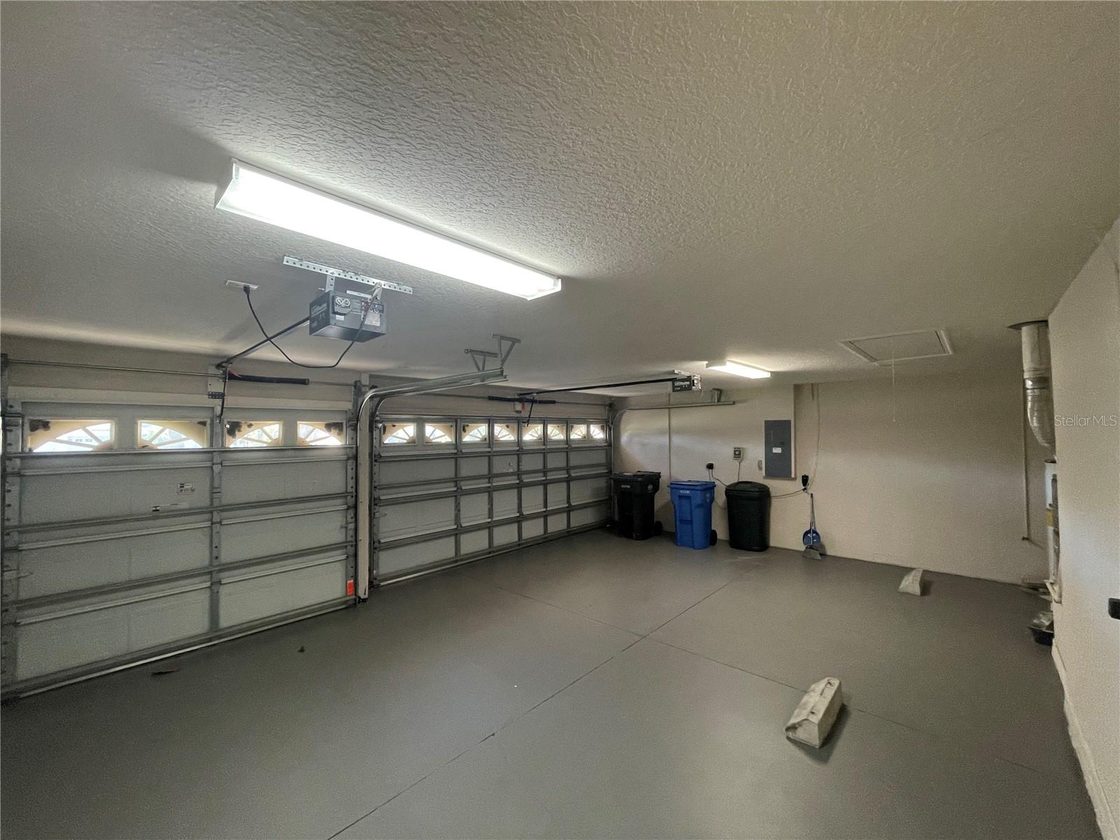 ORANGE BLOSSOM CREEK PHASE 1 - Residential Lease