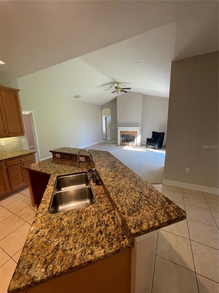 ORANGE BLOSSOM CREEK PHASE 1 - Residential Lease