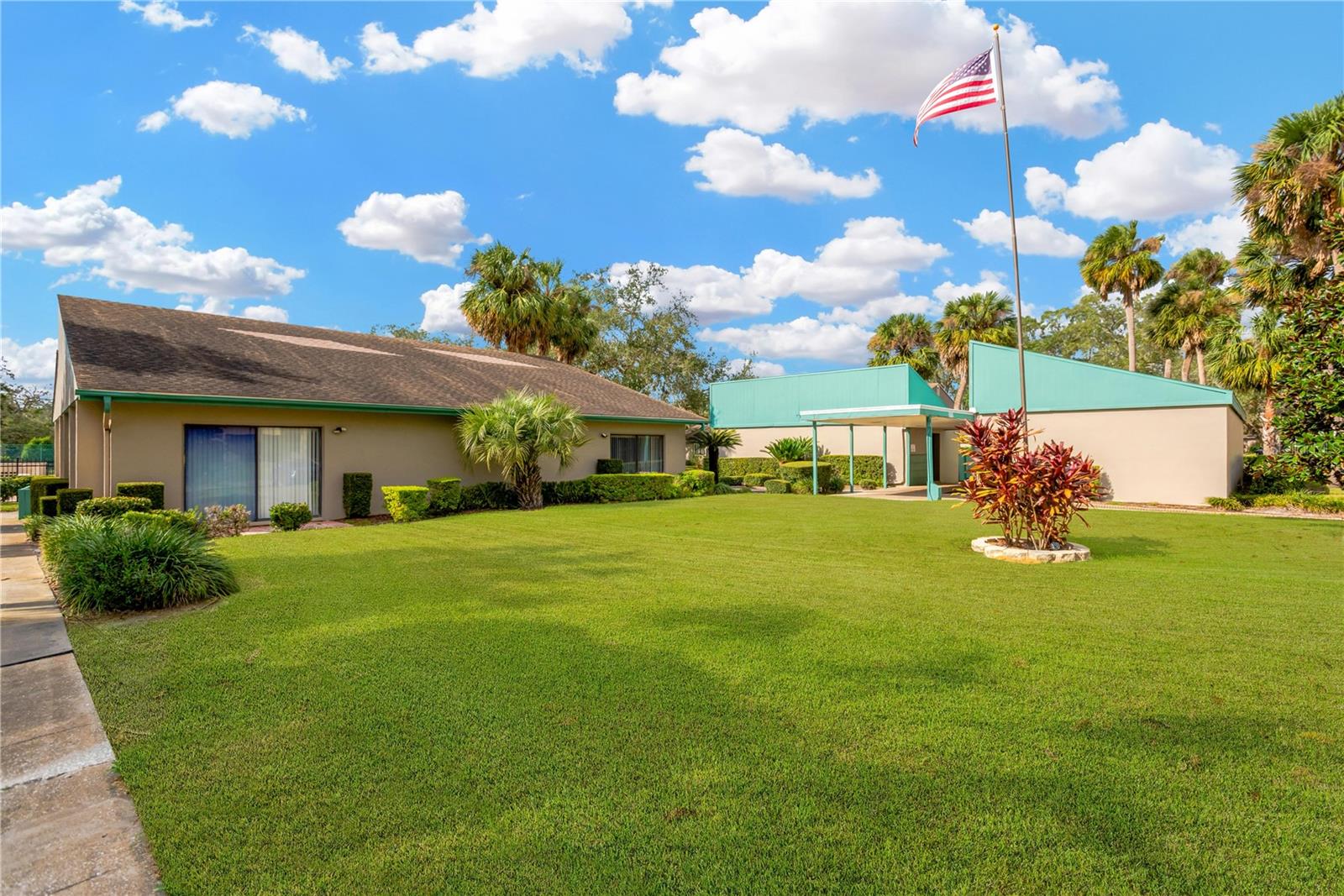 MEADOWOOD CONDO VILLAGE - Residential