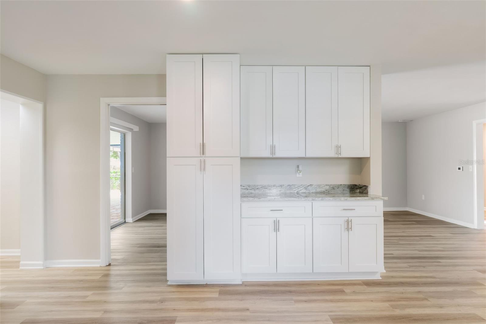 LAKE HOLLINGSWORTH ESTATES - Residential