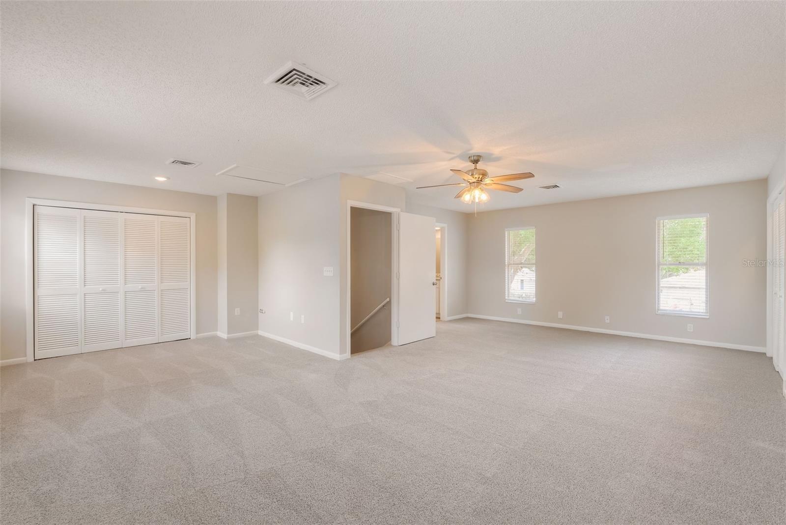 LAKE HOLLINGSWORTH ESTATES - Residential