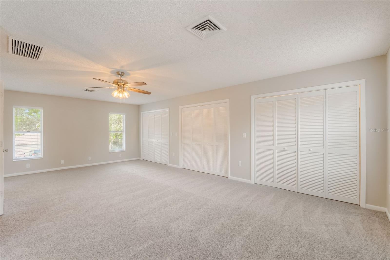 LAKE HOLLINGSWORTH ESTATES - Residential