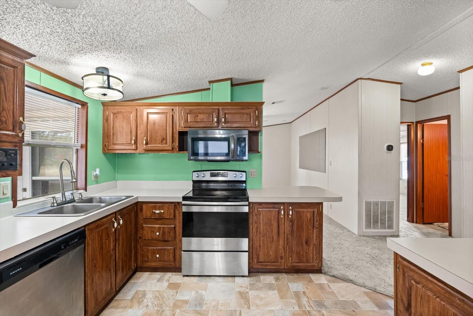 ZELLWOOD STATION COOP MH PARK - Residential