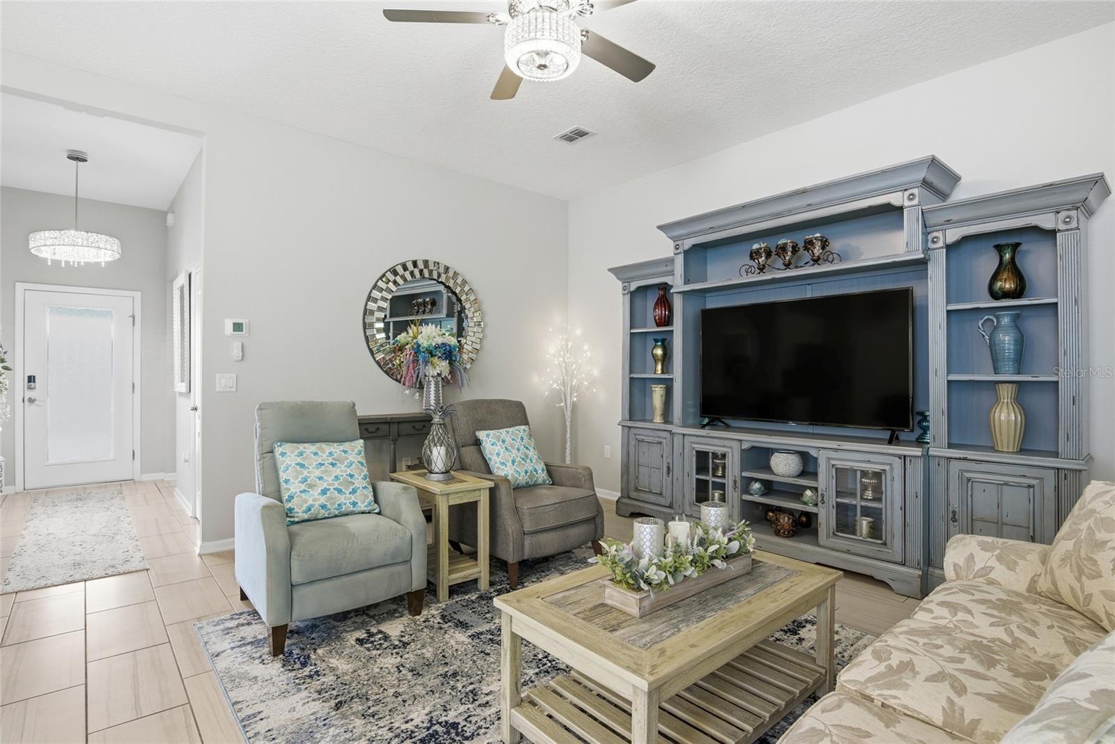 NORTHRIDGE LAKES - Residential