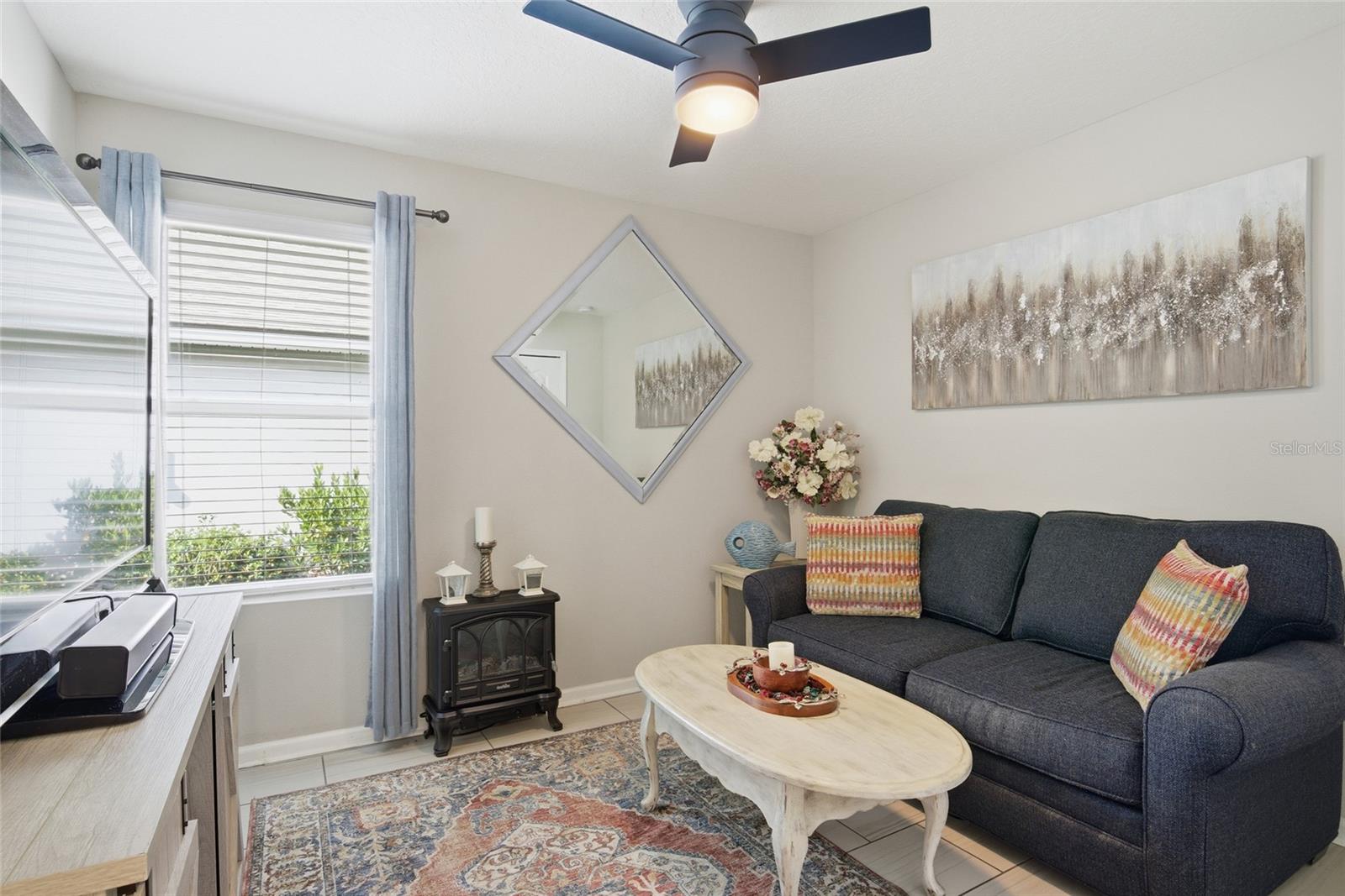 NORTHRIDGE LAKES - Residential