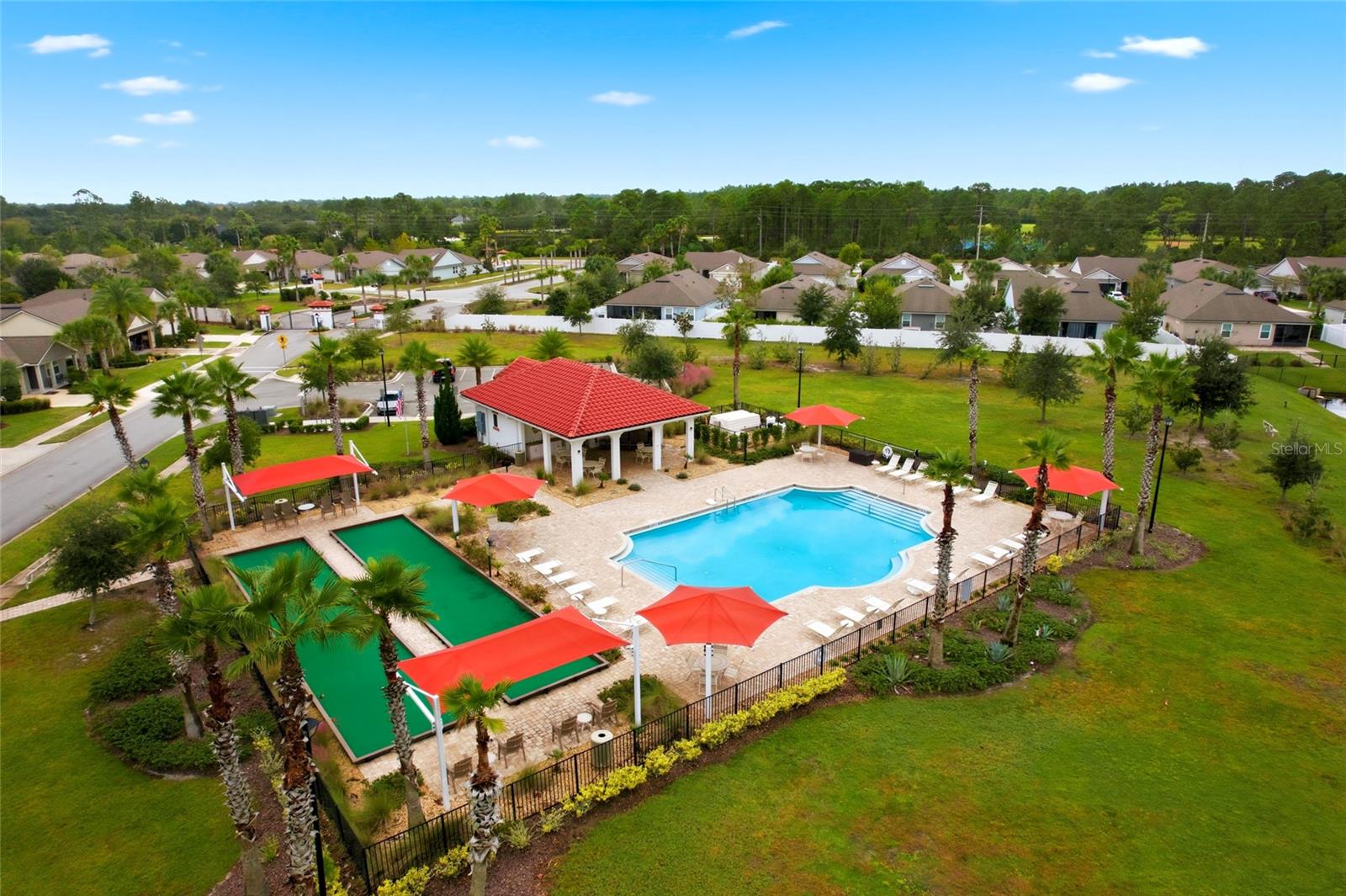 NORTHRIDGE LAKES - Residential