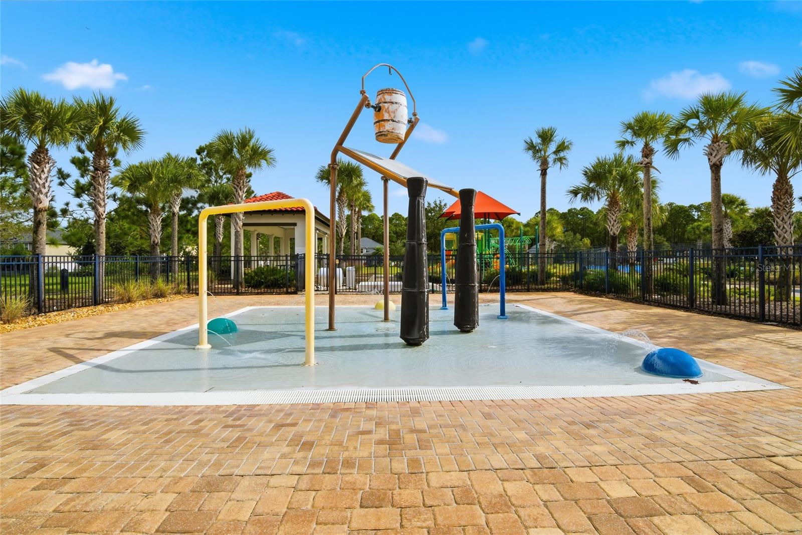 NORTHRIDGE LAKES - Residential